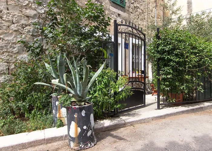 斯凯佳公寓 公寓 *